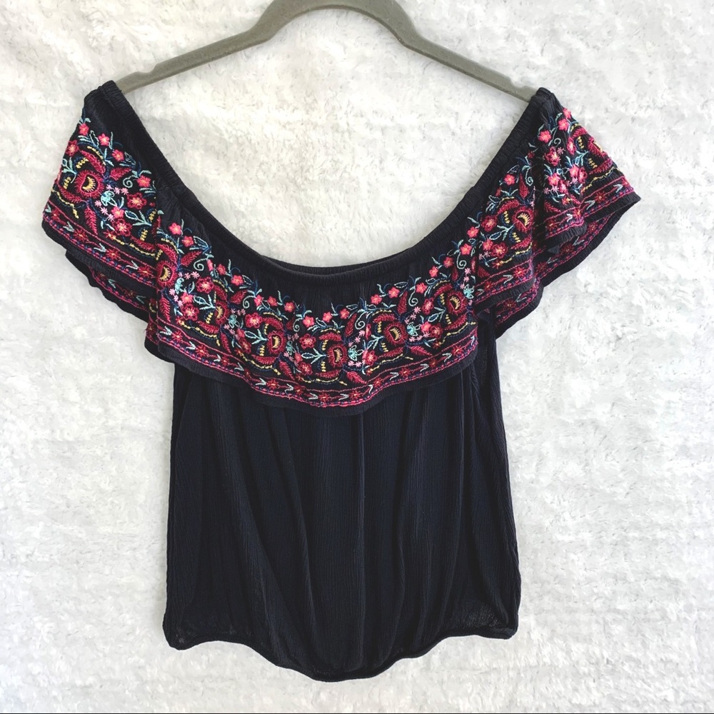 Arizona Jean Co. Floral Embroidered Off Shoulder